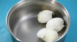 Thả thêm một lát chanh vào nồi luộc trứng, chắc chắn ai cũng ngạc nhiên khi thấy kết quả