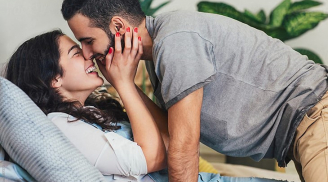 Vì sao đàn ông thích chạm mông phụ nữ khi hôn?