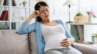 8 cách đơn giản giúp mẹ bầu giảm đau đầu khi mang thai