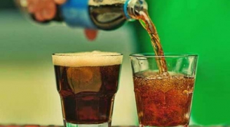 2 tiếng trước khi ngủ là 'giờ vàng' để bảo vệ nội tạng: 4 thói quen xấu nên bỏ kẻo ''rước độc'' vào thân