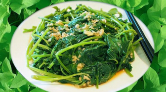 Người Nhật coi loại rau này là rau trường thọ, ở Việt Nam bán nhiều và rẻ
