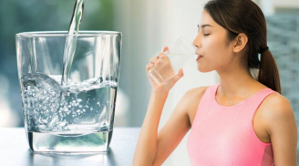 Nước rất cần cho sức khỏe, nhưng 4 thời điểm này bạn không nên uống nước kẻo hại nhiều hơn lợi