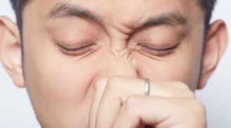 Lông ở bộ phận này đang đen chuyển sang trắng thì cẩn trọng: Cơ thể suy nhược, gan yếu, thận nóng