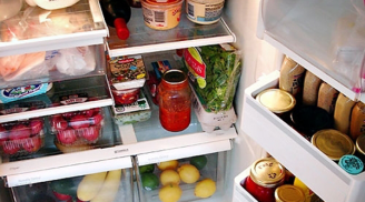 Tủ lạnh nhét chật kín đồ có 'ngốn' điện gấp đôi bình thường?