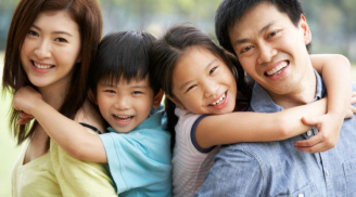 Đã bao lâu rồi bạn không ôm con? 8 điều cha mẹ nên làm để con lớn lên trưởng thành trong hạnh phúc