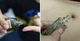 Trước khi ngủ, nhỏ vài giọt dầu gió đúng 3 điểm này chẳng khác gì thuốc quý giúp ngủ ngon, ngừa bệnh, sống thọ
