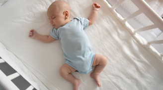 3 điểm khác biệt lớn giữa trẻ nằm gối và trẻ không nằm gối khi ngủ
