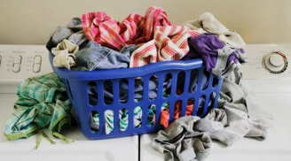 Dành vài phút mỗi ngày để lộn trái quần áo trước khi giặt, lợi ích thu về nhiều không đếm hết