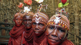 10 bộ tộc có nguy cơ tuyệt chủng nhất thế giới, số 3 phụ nữ có tập tục lạ