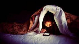 Thời điểm độc hại nhất trong ngày bạn không nên dùng điện thoại: Hỏng võng mạc, trầm cảm, nguy cơ K