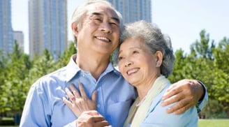 Về già, ai cũng nên chuẩn bị cho mình 5 'lá bài' này để sống ấm êm đến cuối đời