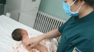 Làm sao để trẻ sơ sinh không bị y tá bế nhầm khi ra khỏi phòng sinh?