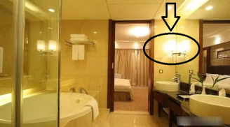 Ngủ qua đêm trong khách sạn phải bật đèn nhà vệ sinh: Lý do rất quan trọng, ai không biết chỉ thiệt