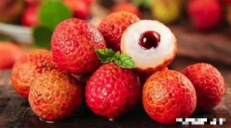 Vứt vỏ quả vải chẳng khác gì ném bỏ tiền đi, cho vào nồi đun một lúc, giải quyết nhiều vấn đề