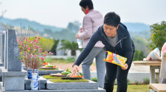 Ông bà ta bảo: 'Tảo mộ không quá 3 đời, thăm mộ không quá giờ Mùi', con cháu làm sai chỉ khổ