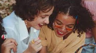 Càng thân thiết càng không được nói ra 4 điều này trong gia đình, đó mới là người khôn ngoan