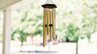 Vợ chồng lục đục, tiền tài sa sút, xem trong phòng ngủ có 5 đồ vật này không