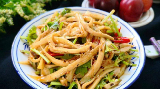 Thực phẩm được mệnh danh “nữ hoàng các loại nấm”, giá cả vừa túi tiền, mang trộn gỏi vừa giòn ngon vừa thanh mát