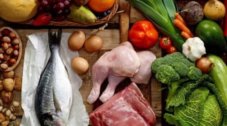 Phụ nữ sau 40 ăn gì để da căng bóng, chậm lão hóa?