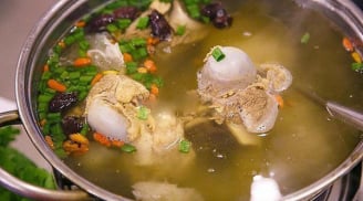 Những mẹo nấu nước canh ngon đơn giản không cần bột ngọt hay hạt nêm