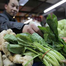 Bắc Kinh phát hiện rau xanh nhiễm xạ