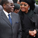 Chuyện đệ nhất phu nhân Tổng thống Zimbabwe 'cắm sừng' chồng