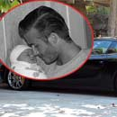 Vợ chồng Beckham tậu siêu xe mừng 'công chúa'