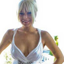 Lindsay Lohan kín đáo dự đám cưới 'Kim siêu vòng 3'
