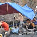 Sập hầm than 'thổ phỉ' Quảng Ninh, 2 người tử nạn