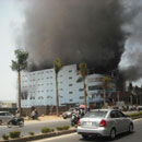 Chùm ảnh nóng: Cháy lớn tại Siêu thị Plaza TP Vinh
