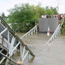 Vụ sập cầu ở An Giang: Đã vớt được xác nạn nhân