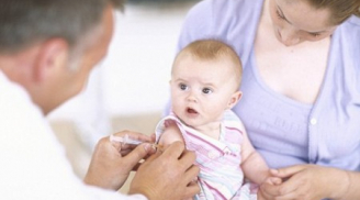 8 mẹo chữa ho và chống ho thu đông cho bé