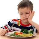 Những tác hại cho sức khỏe của bé nếu bé quá lười ăn rau xanh