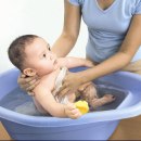 3 lưu ý quan trọng khi tắm cho trẻ sơ sinh