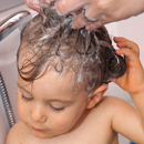 Cùng làm dầu gội tự nhiên chăm sóc tóc mùa đông cho bé yêu các mẹ nhé!