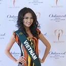Phan Thị Mơ đã 'lỡ' mất 6 giải phụ Hoa hậu Trái đất 2011