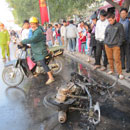 Xe Air Blade bốc cháy dữ dội trên đường Nguyễn Trãi