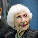 Bí quyết trường thọ của nữ bác sĩ 102 tuổi