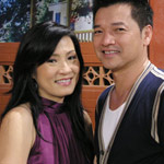 Nghệ sĩ Hồng Đào cưng chiều chồng trẻ Quang Minh
