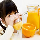 Ngày nào cũng cho con uống nước cam có thừa viatminC?