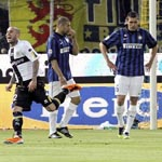 Inter thua trước Parma: Moratti họp khẩn bàn chuyện dự Europa League