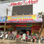Khách hàng bối rối vì khuyến mại của siêu thị MediaMart