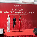 Mr.Đàm, Hà Hồ và Thu Minh hội ngộ tại Vincom Center A