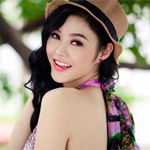 Julia Hồ:Hoa hậu phẫu thuật thẩm mỹ là tôn trọng công chúng