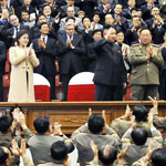 Lộ hình ảnh vợ Kim Jong Un ’mang thai 3 tháng’