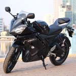Yamaha R15 - Khởi đầu cho người ‘tập chơi’ môtô