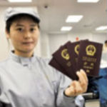 Biên phòng Việt Nam đóng dấu ’hủy’ vào ’hộ chiếu lưỡi bò’
