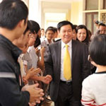 Báo Việt Nam ca ngợi sau khi Bộ trưởng Huệ thêm chức