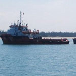 Tàu cứu nạn ngư dân Việt Nam bị tàu Trung Quốc cản