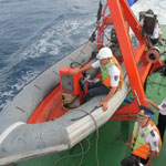 Cảnh sát biển VN xuất trận ’truy’ tàu lạ Biển Đông